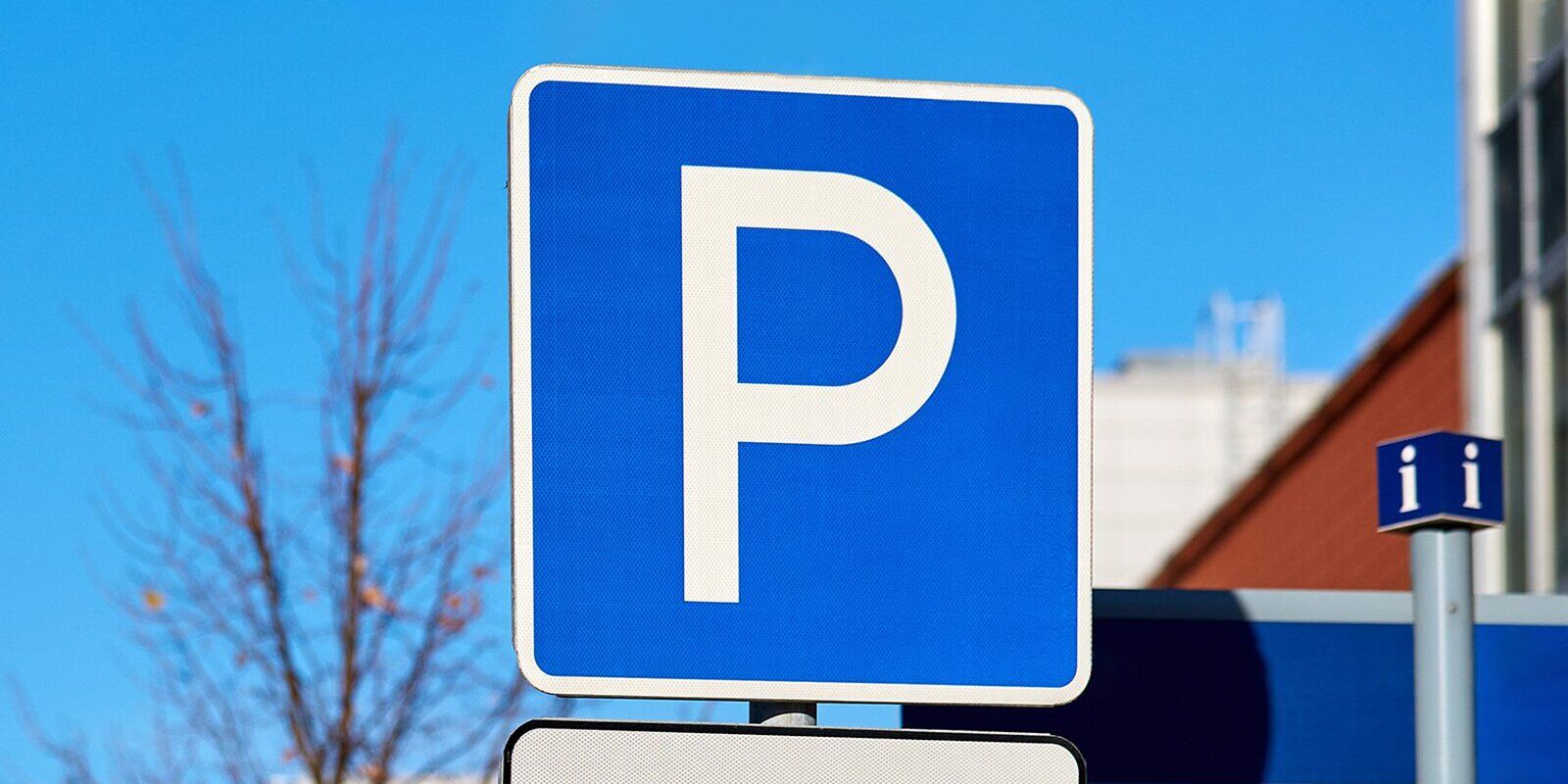 Parking place. Парковка для резидентов. Платная парковка. Парковка для резидентов в Москве. Парковка только для резидентов.